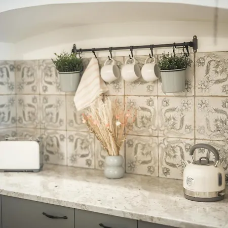 Loft W Kamienicy Апартаменты Душники-Здруй