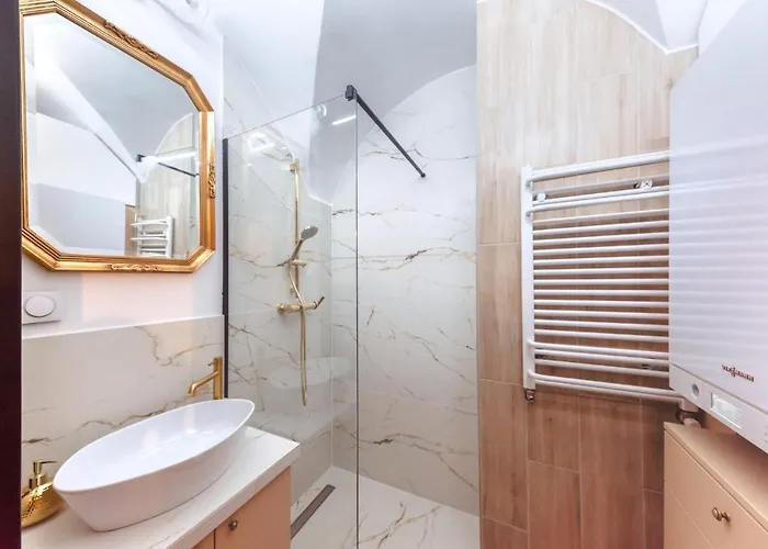 Loft W Kamienicy Lägenhet *